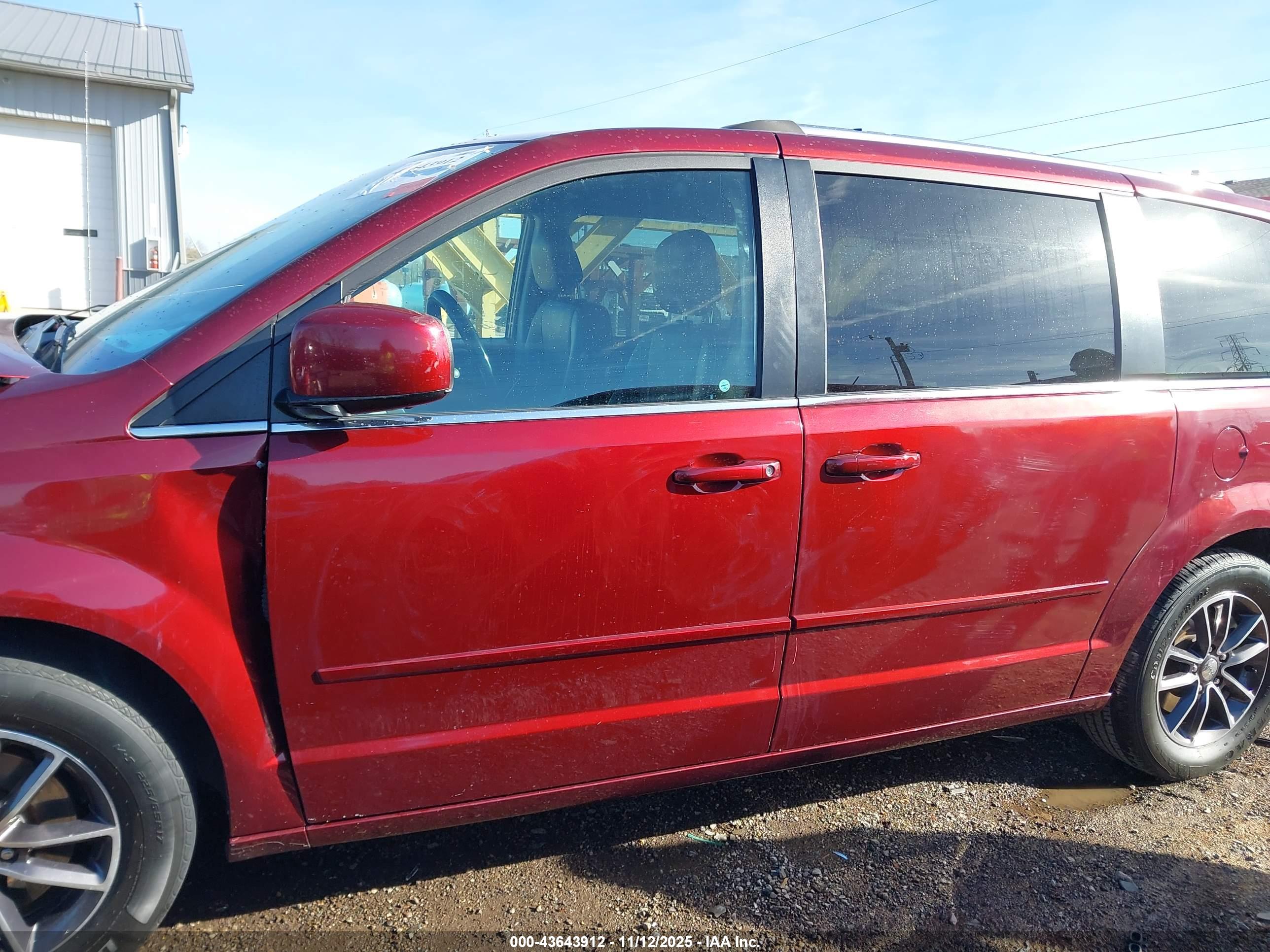 2017 DODGE GRAND CARAVAN SXT