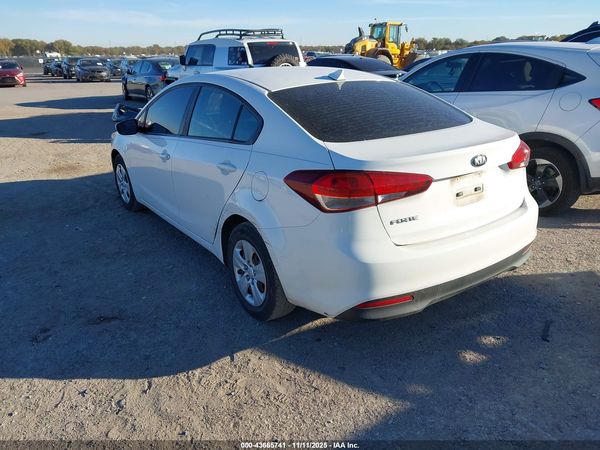 2017 KIA FORTE LX