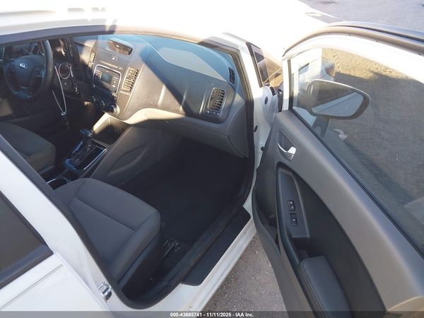 2017 KIA FORTE LX