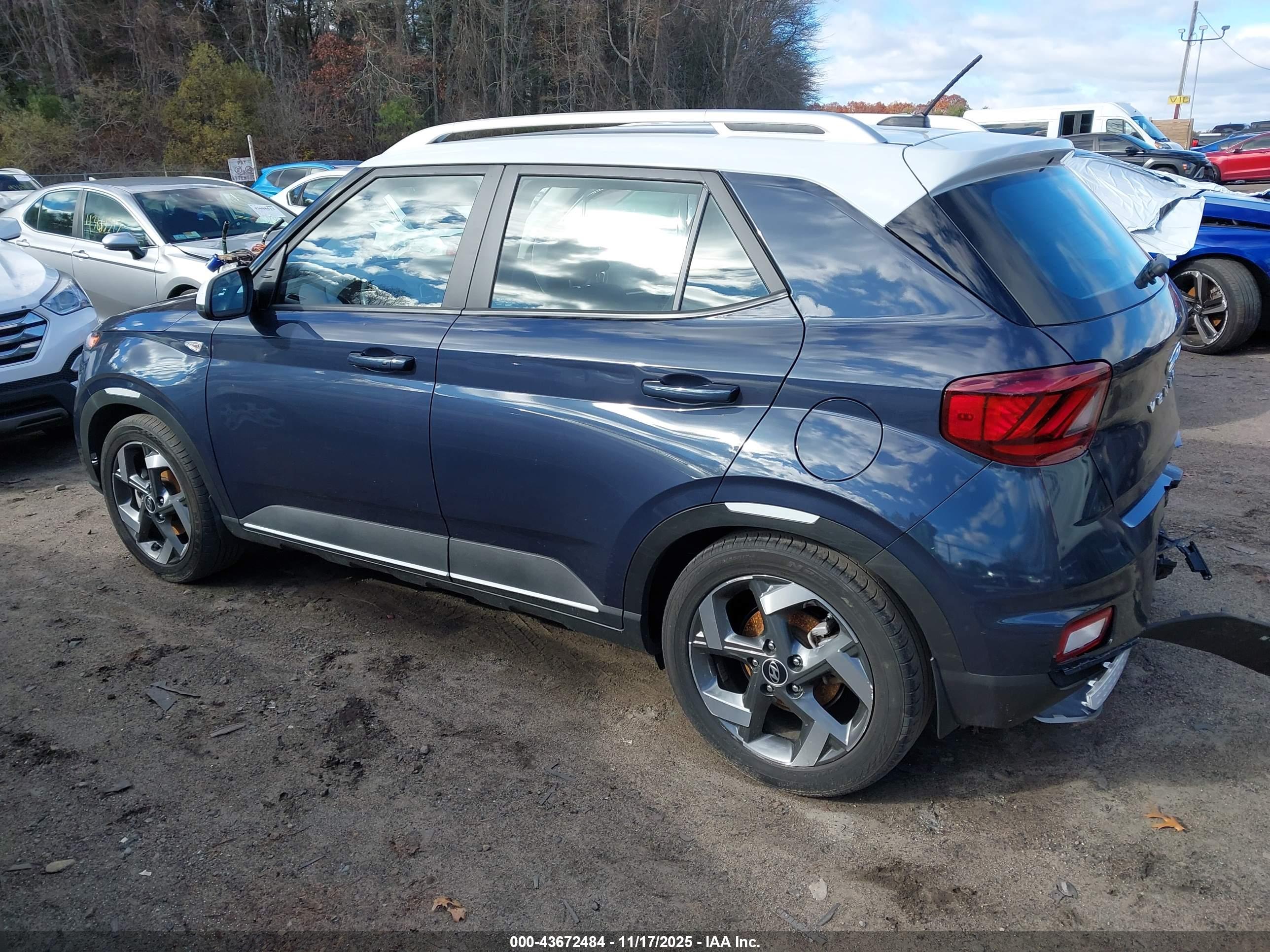 2023 HYUNDAI VENUE LIMITED