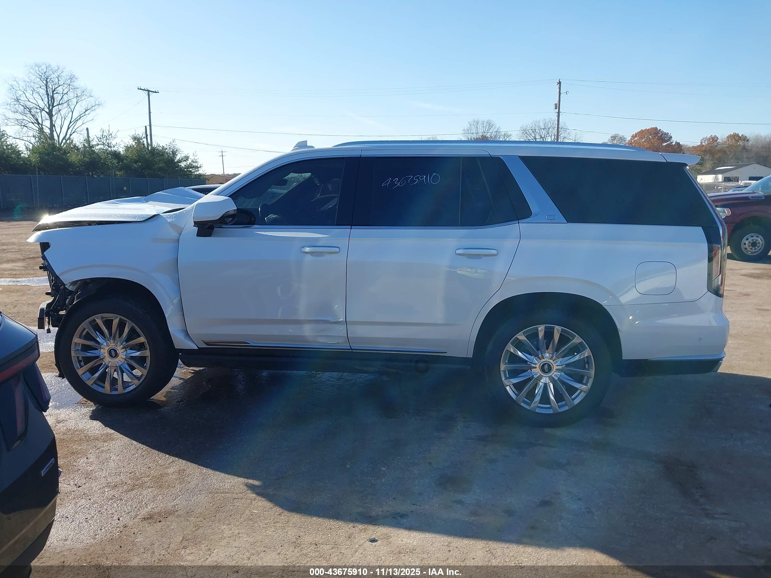 2021 CADILLAC ESCALADE 4WD PREMIUM LUXURY