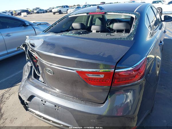 2017 KIA CADENZA PREMIUM