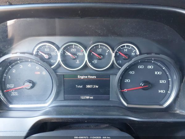 2021 CHEVROLET SILVERADO 1500 4WD  STANDARD BED LT — I7