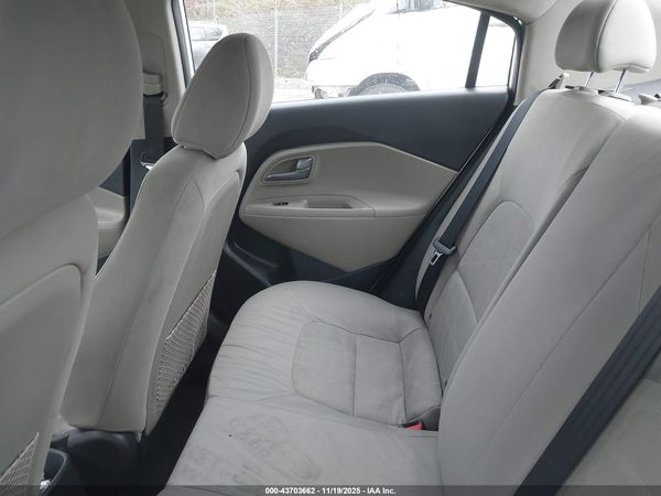 2016 KIA RIO LX