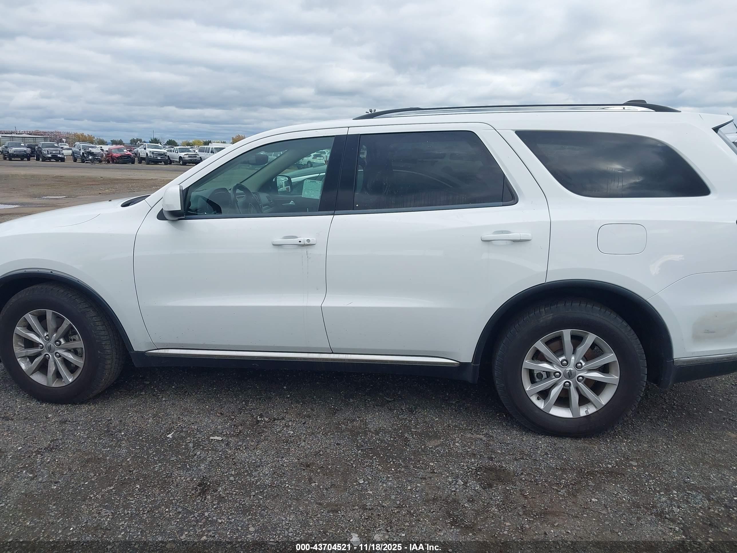2022 DODGE DURANGO SXT RWD