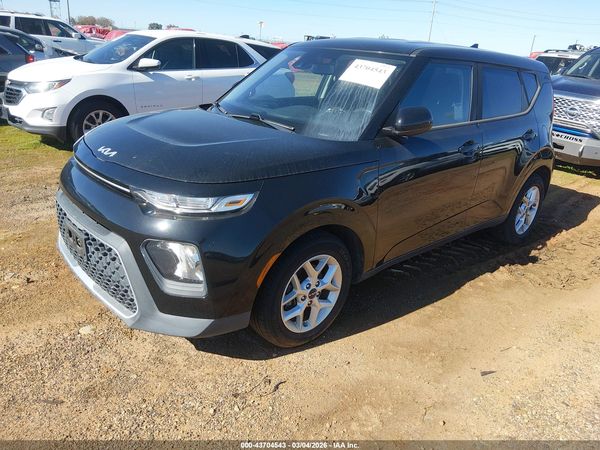 2022 KIA SOUL LX