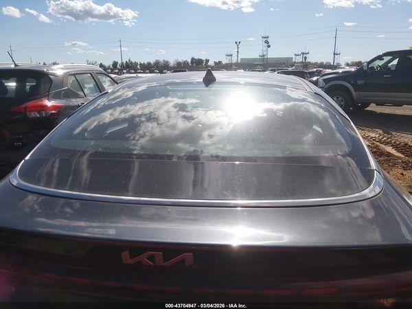 2023 KIA K5 LXS