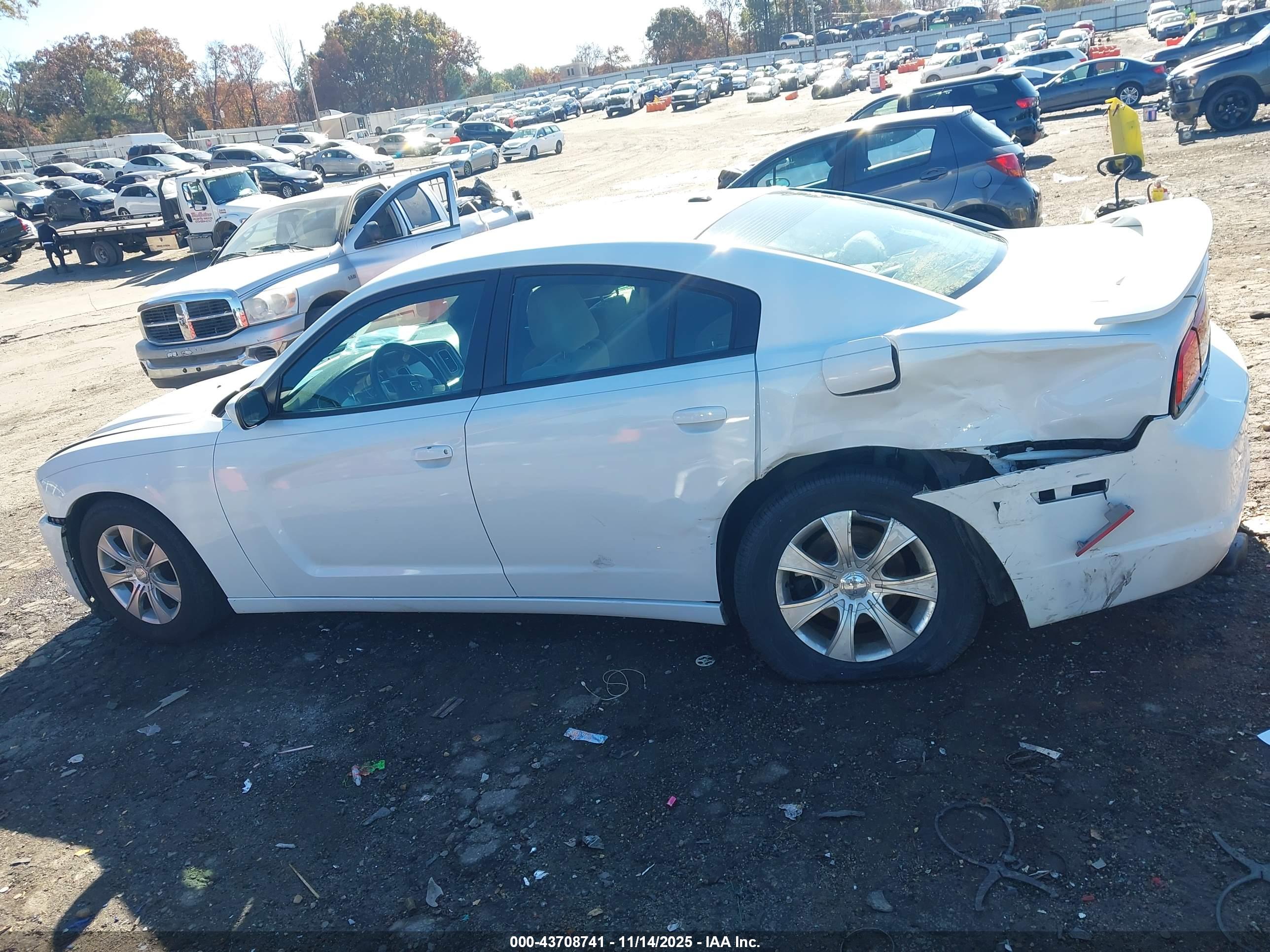 2014 DODGE CHARGER SXT