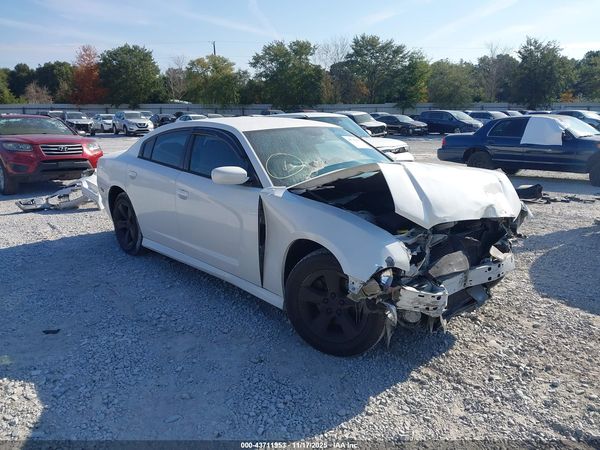 2014 DODGE CHARGER SE