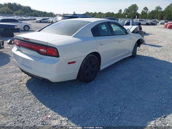 2014 DODGE CHARGER SE