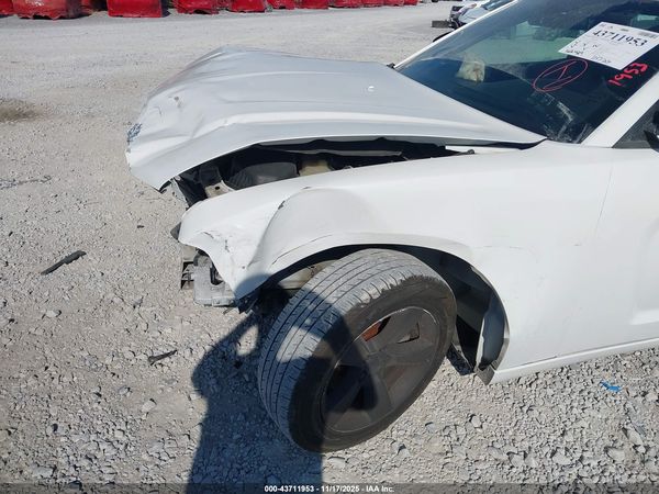 2014 DODGE CHARGER SE