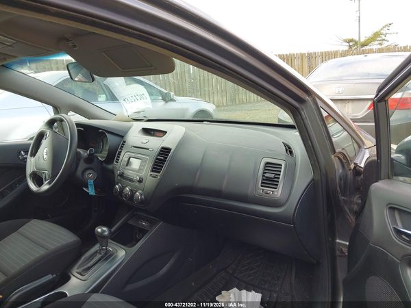 2016 KIA FORTE LX