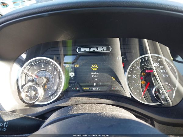 2025 RAM 1500 BIG HORN  4X4 5'7 BOX