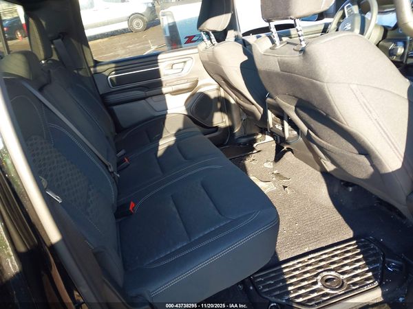 2025 RAM 1500 BIG HORN  4X4 5'7 BOX