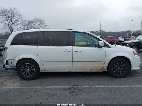 2017 DODGE GRAND CARAVAN SXT