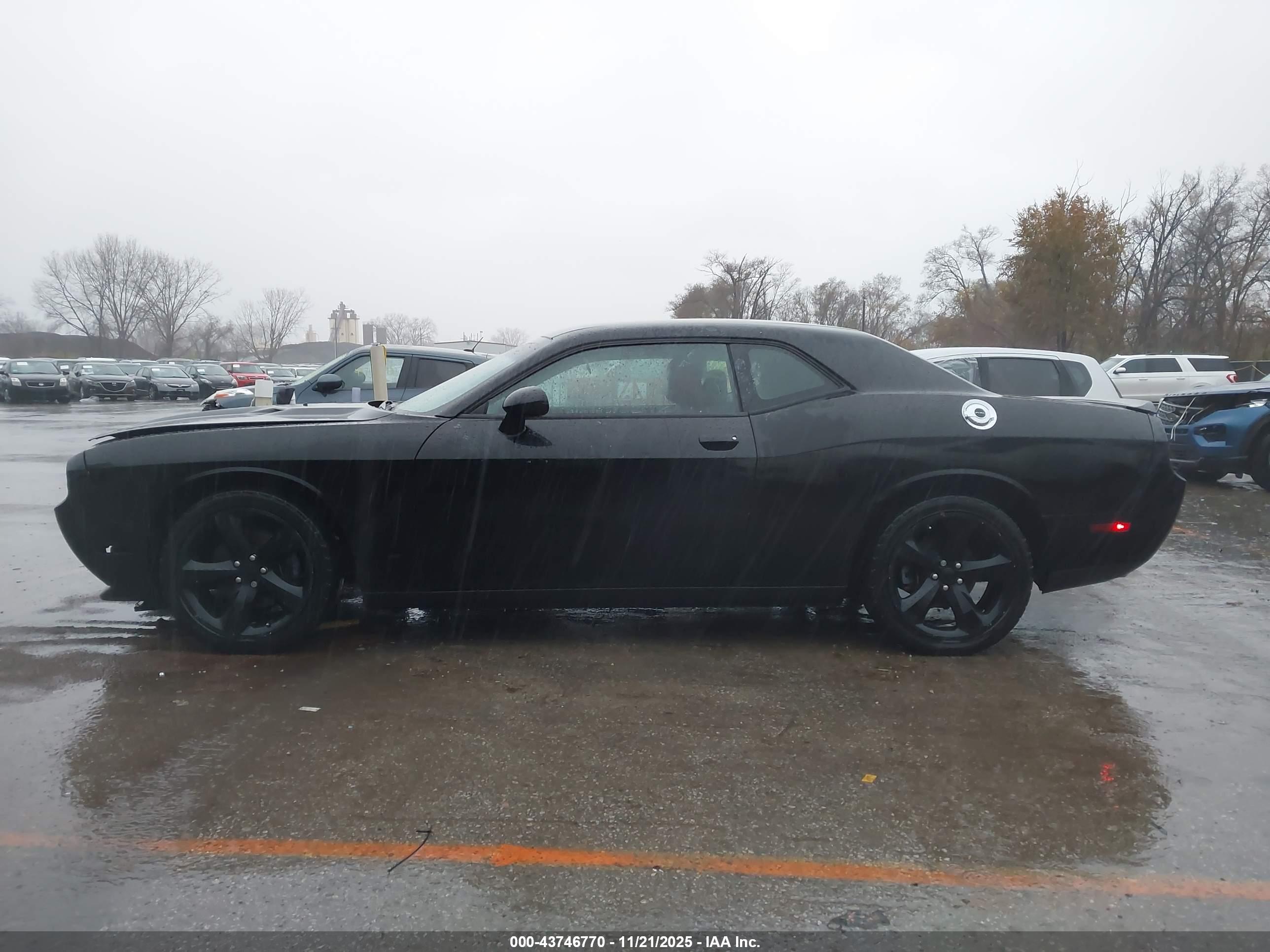2014 DODGE CHALLENGER SXT PLUS