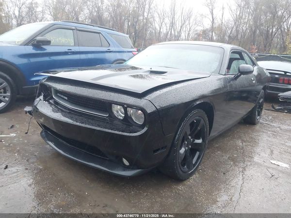 2014 DODGE CHALLENGER SXT PLUS