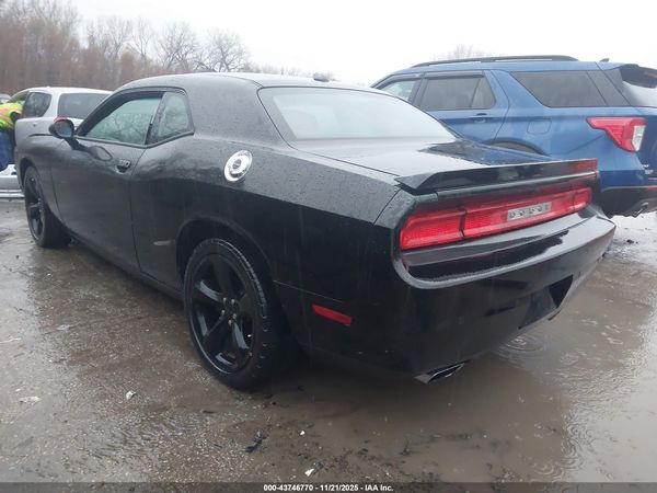 2014 DODGE CHALLENGER SXT PLUS