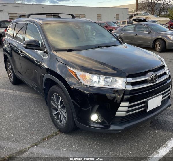 2019 TOYOTA HIGHLANDER XLE