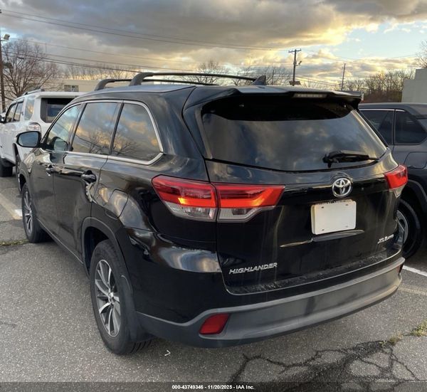 2019 TOYOTA HIGHLANDER XLE