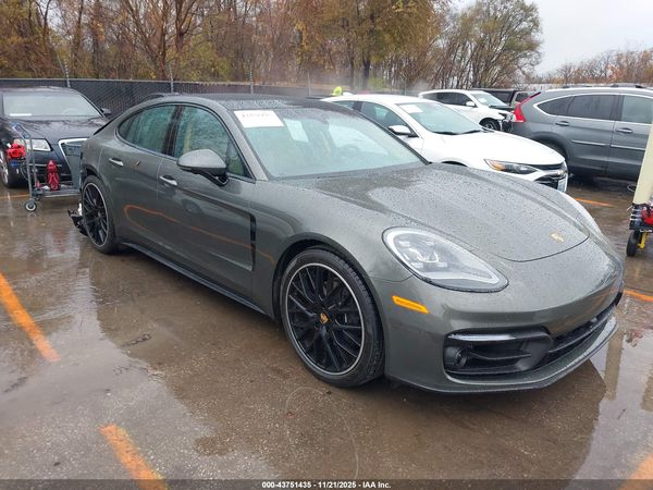 2023 PORSCHE PANAMERA