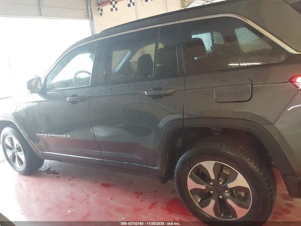 2024 JEEP GRAND CHEROKEE 4XE Limited 4XE — I117