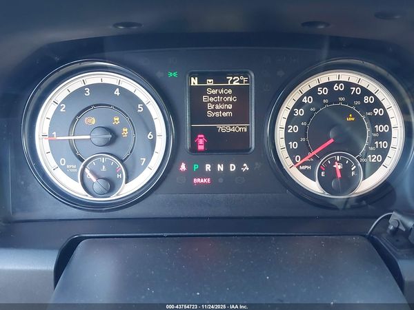 2017 RAM 1500 TRADESMAN  4X4 6'4 BOX