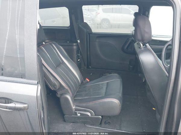2018 DODGE GRAND CARAVAN GT — I8