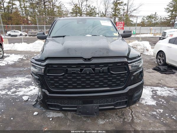 2025 RAM 1500 TRADESMAN  4X4 5'7 BOX