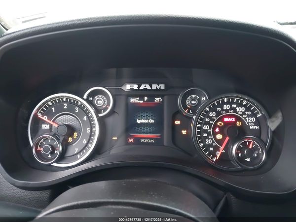 2025 RAM 1500 TRADESMAN  4X4 5'7 BOX
