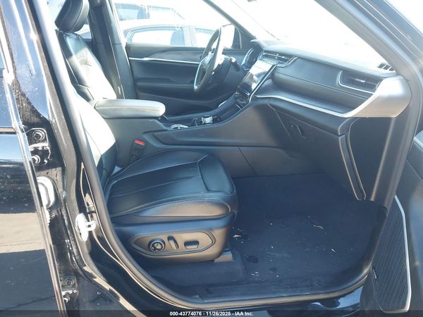 2024 JEEP GRAND CHEROKEE 4XE Limited 4XE — I5