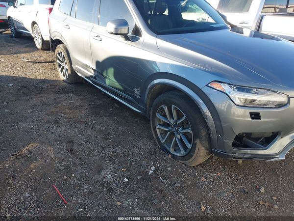 2019 VOLVO XC90 T5 MOMENTUM