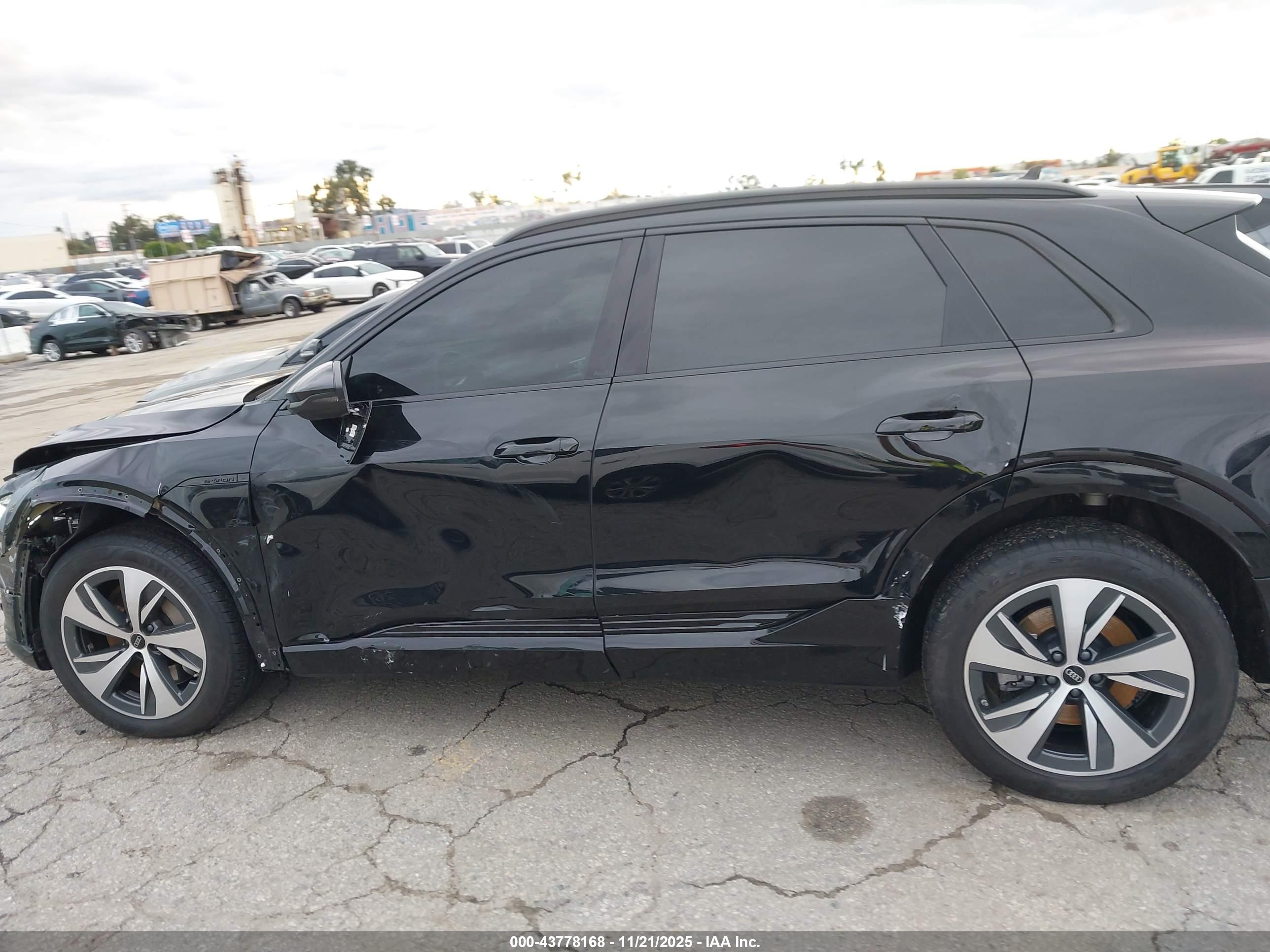 2024 AUDI Q8 E-TRON PREMIUM QUATTRO
