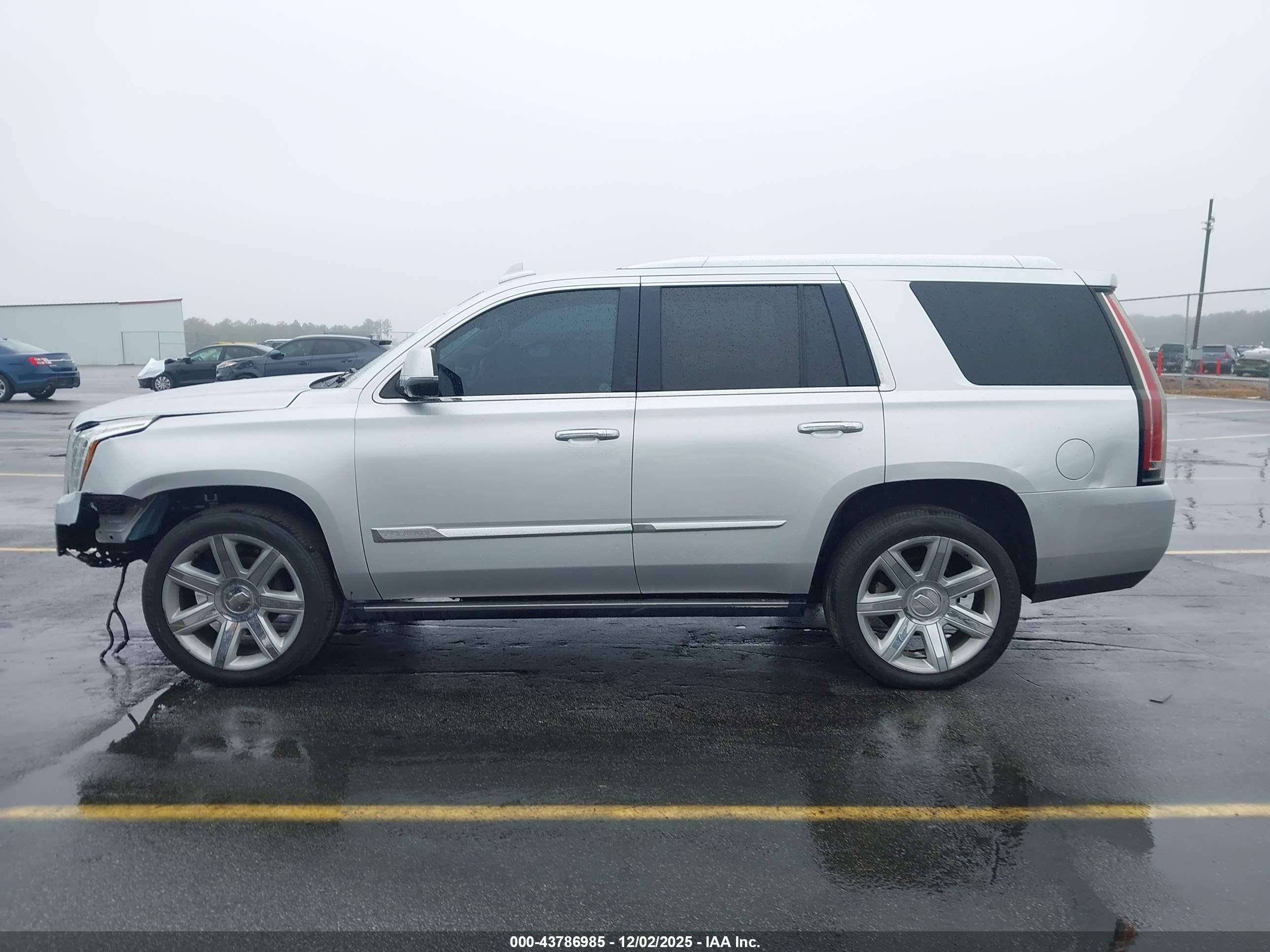 2016 CADILLAC ESCALADE PREMIUM COLLECTION