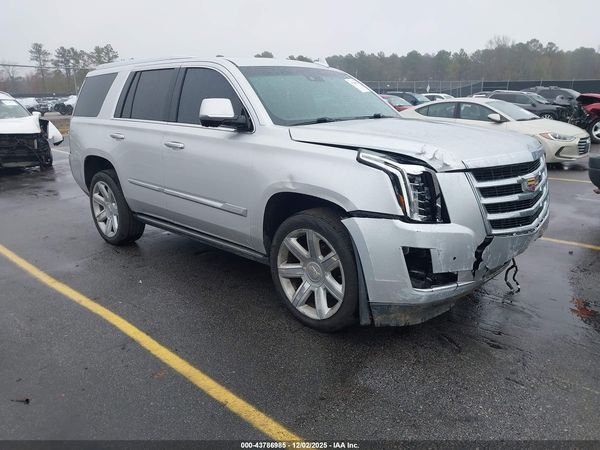 2016 CADILLAC ESCALADE PREMIUM COLLECTION