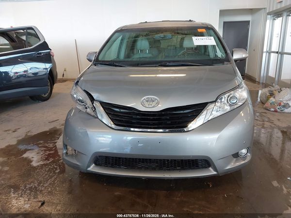 2014 TOYOTA SIENNA LIMITED 7 PASSENGER