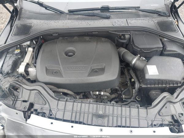 2017 VOLVO V60 CROSS COUNTRY T5