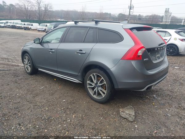 2017 VOLVO V60 CROSS COUNTRY T5