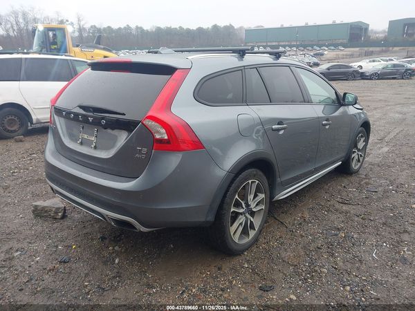 2017 VOLVO V60 CROSS COUNTRY T5