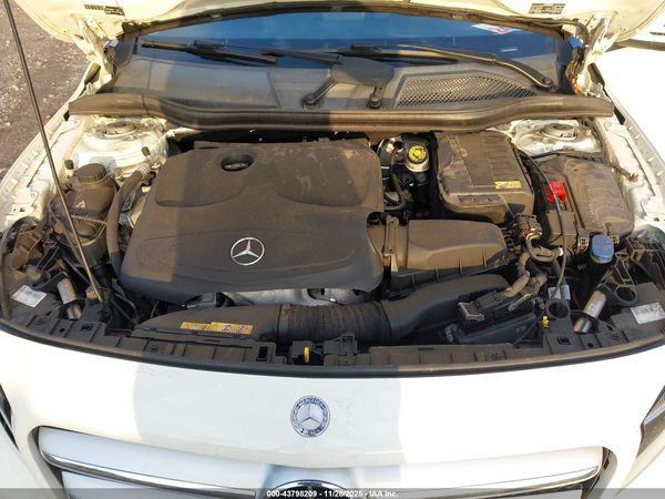 2015 MERCEDES-BENZ GLA 250 GLA250 4-MATIC