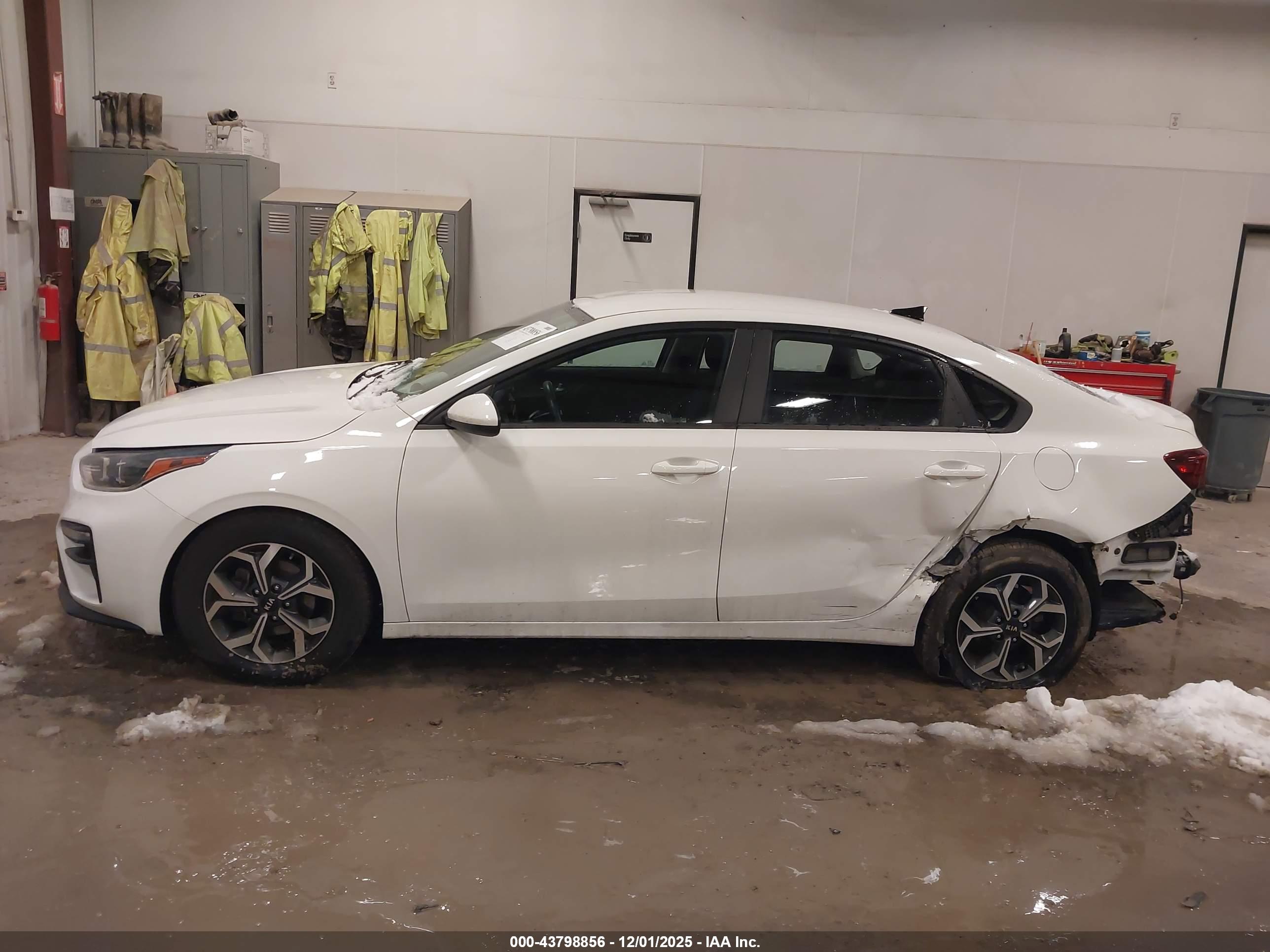 2019 KIA FORTE LXS