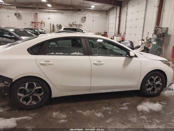 2019 KIA FORTE LXS