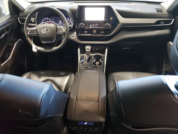 2020 TOYOTA HIGHLANDER
