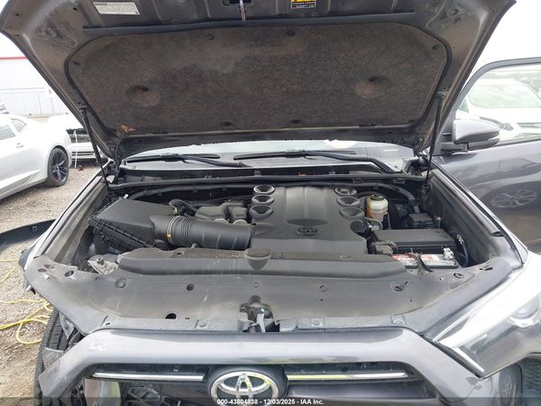2022 TOYOTA 4RUNNER SR5 PREMIUM