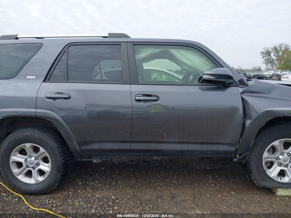 2022 TOYOTA 4RUNNER SR5 PREMIUM