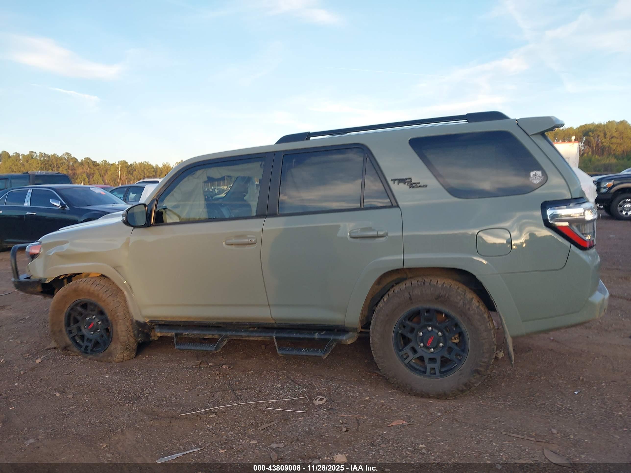 2023 TOYOTA 4RUNNER TRD OFF ROAD PREMIUM