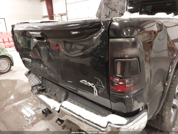 2020 RAM 1500 LARAMIE  4X4 5'7 BOX