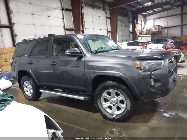 2023 TOYOTA 4RUNNER SR5 PREMIUM