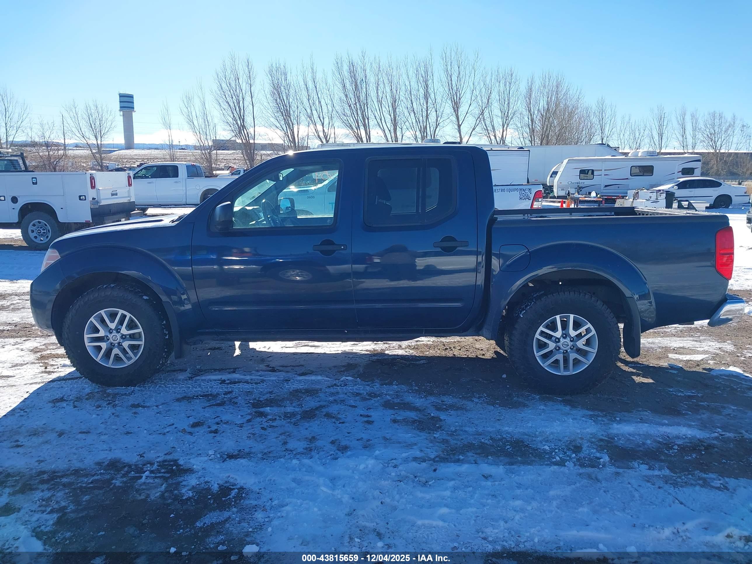 2019 NISSAN FRONTIER SV