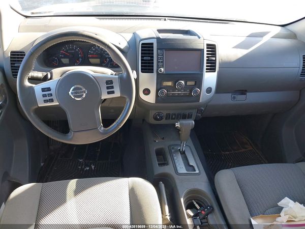 2019 NISSAN FRONTIER SV